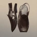 Sturdy buckle fastening on the Brown Karachi Machine Sole chappal