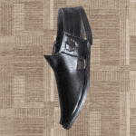 Side profile of the Sada Peshawari Chappal's plain silhouette